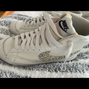 Nike blazers. Only worn a few times. Just didn’t get to wear them like I planned